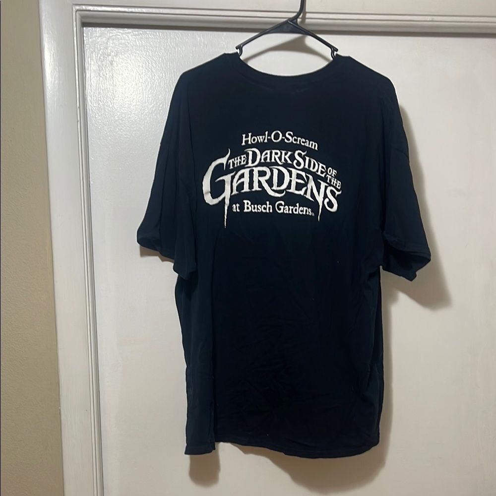 Busch Gardens, Howl o scream dark side of the gardens VIP tour shirt 2 XL